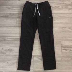 FIGS black scrub pants